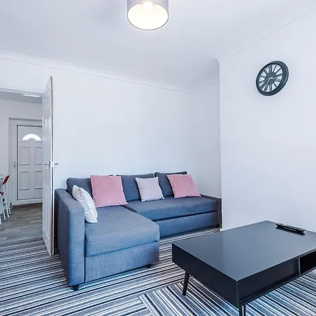 Large 5br House - With Spacious Parking - Close To Station 別荘 スキプトン