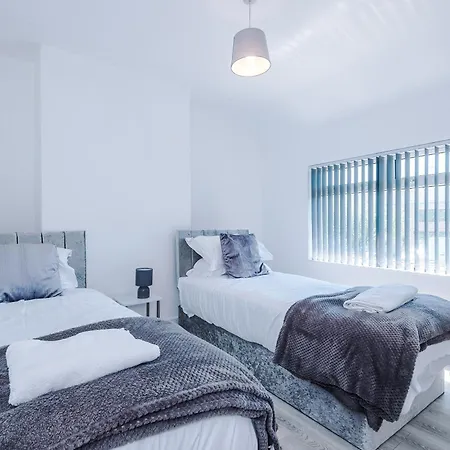 Large 5br House - With Spacious Parking - Close To Station 別荘 スキプトン